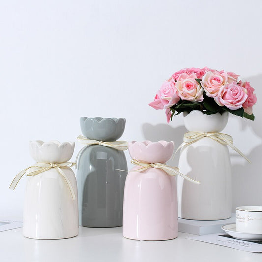 Elegant Ceramic Flower Vase – Modern Minimalist